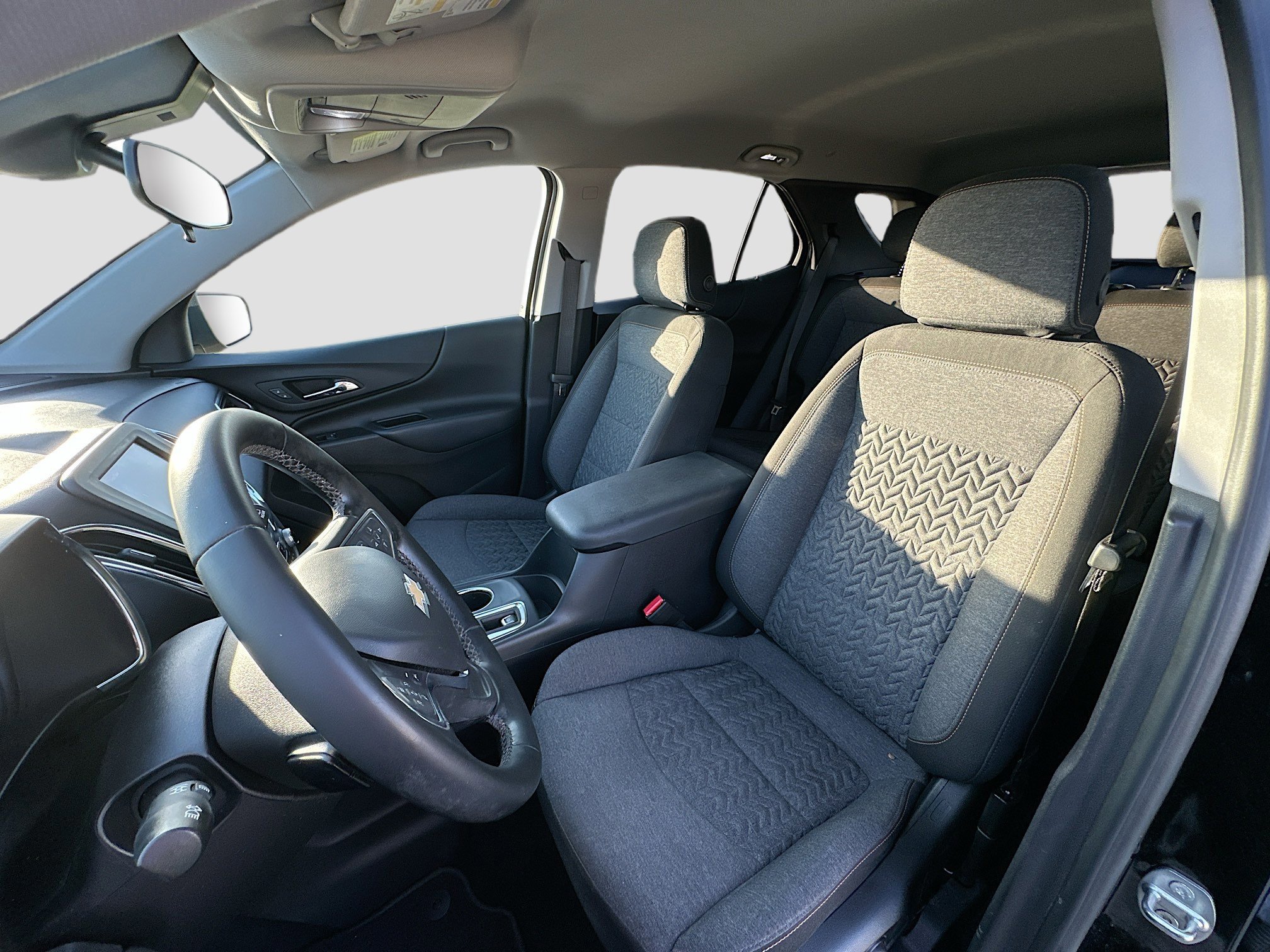 Used 2023 Chevrolet Equinox LT image 20