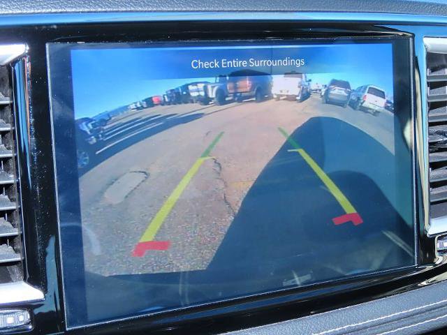 Used 2024 Chrysler Pacifica Select image 29