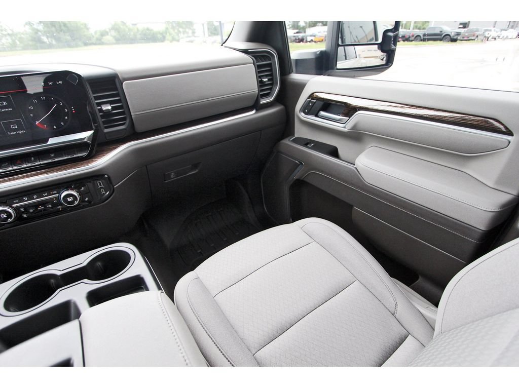 Used 2026 GMC Sierra 3500 SLE w/ SLE Value Package AWD/4WD image 13
