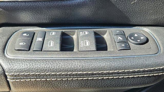 Used 2024 RAM 1500 Laramie image 25