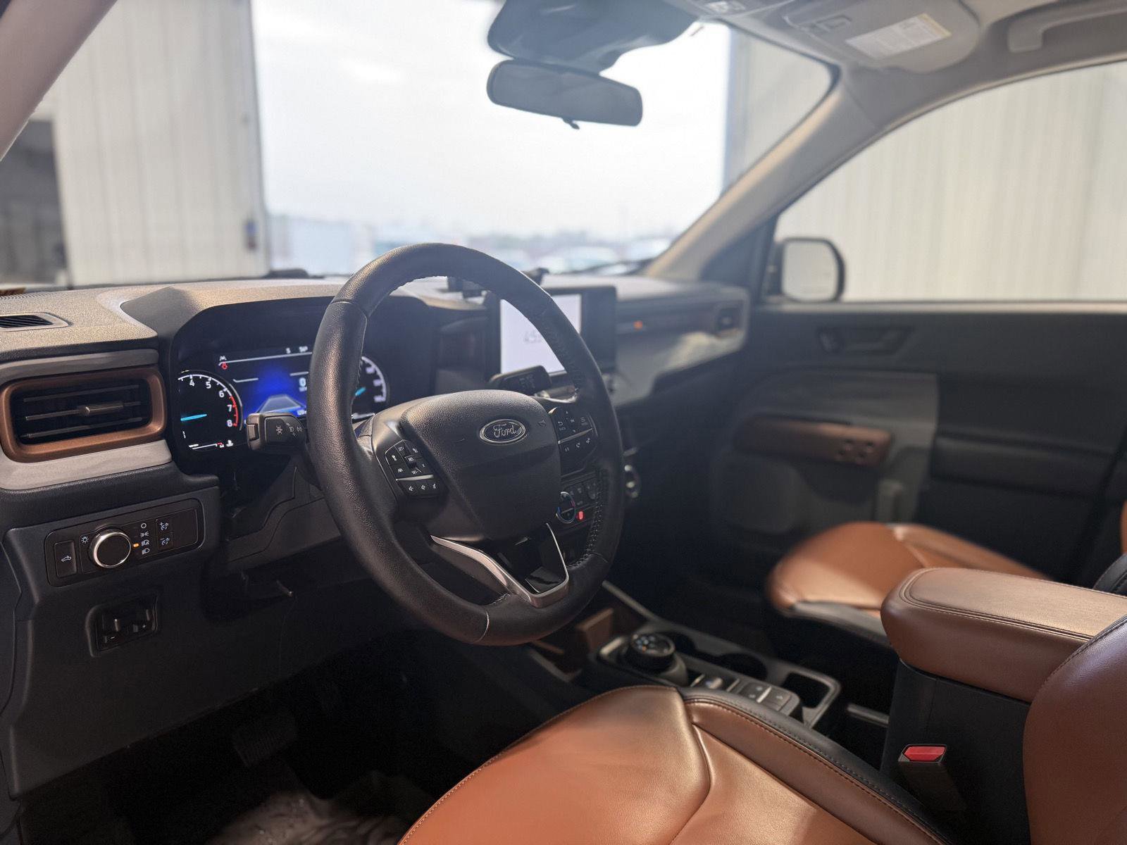 Certified 2022 Ford Maverick Lariat w/ Lariat Luxury Package image 18