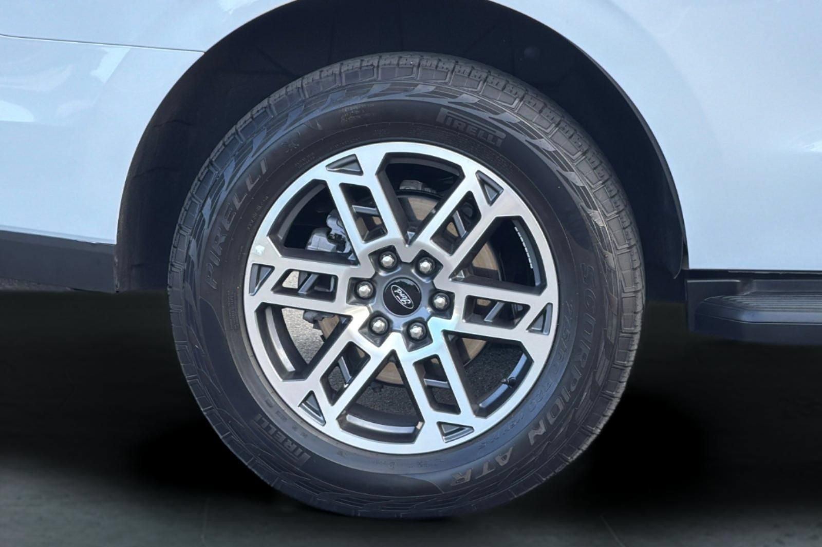 Certified 2025 Ford Expedition Active AWD/4WD image 34