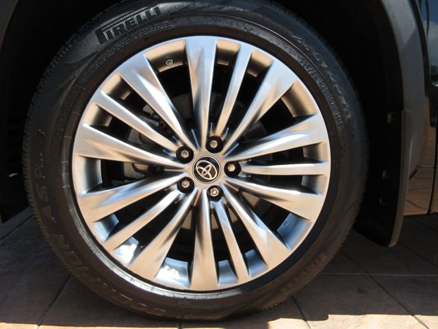 Used 2022 Toyota Highlander Platinum FWD image 8