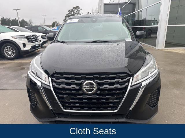 Used 2021 Nissan Kicks S image 2