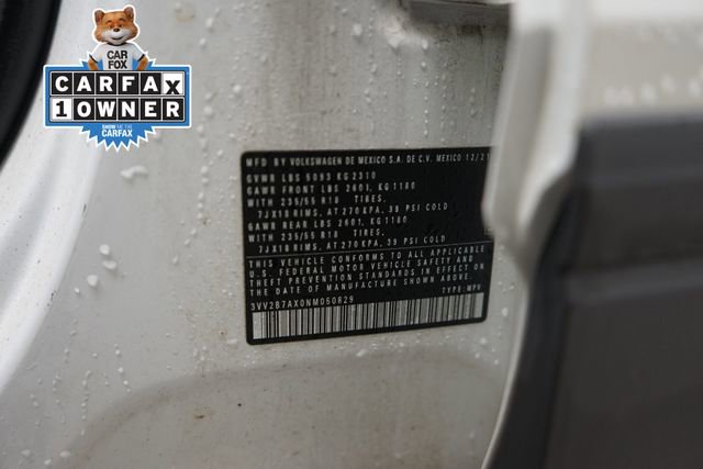 Used 2022 Volkswagen Tiguan SE image 32