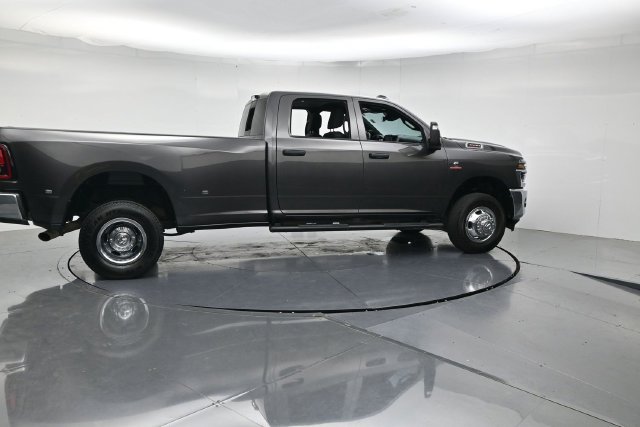 Used 2026 RAM 3500 Tradesman AWD/4WD image 2