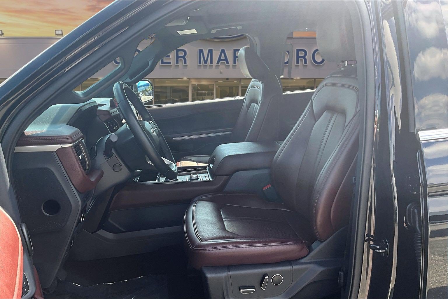 Certified 2023 Ford Expedition Limited AWD/4WD image 25