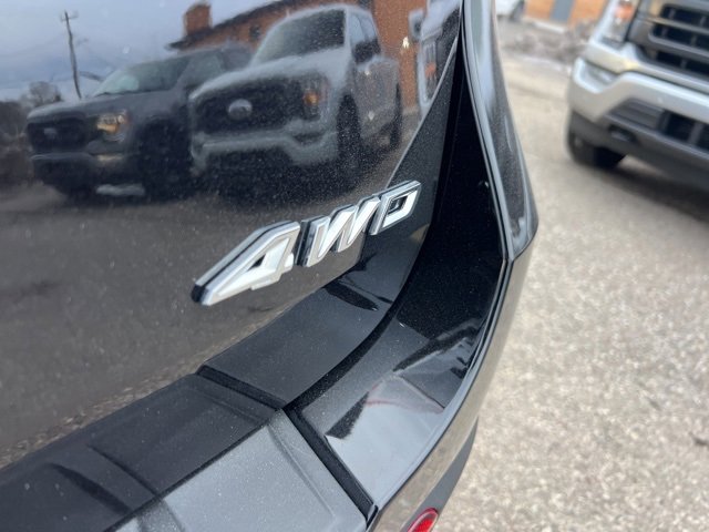 Certified 2022 Ford Explorer XLT w/ Equipment Group 202A image 24