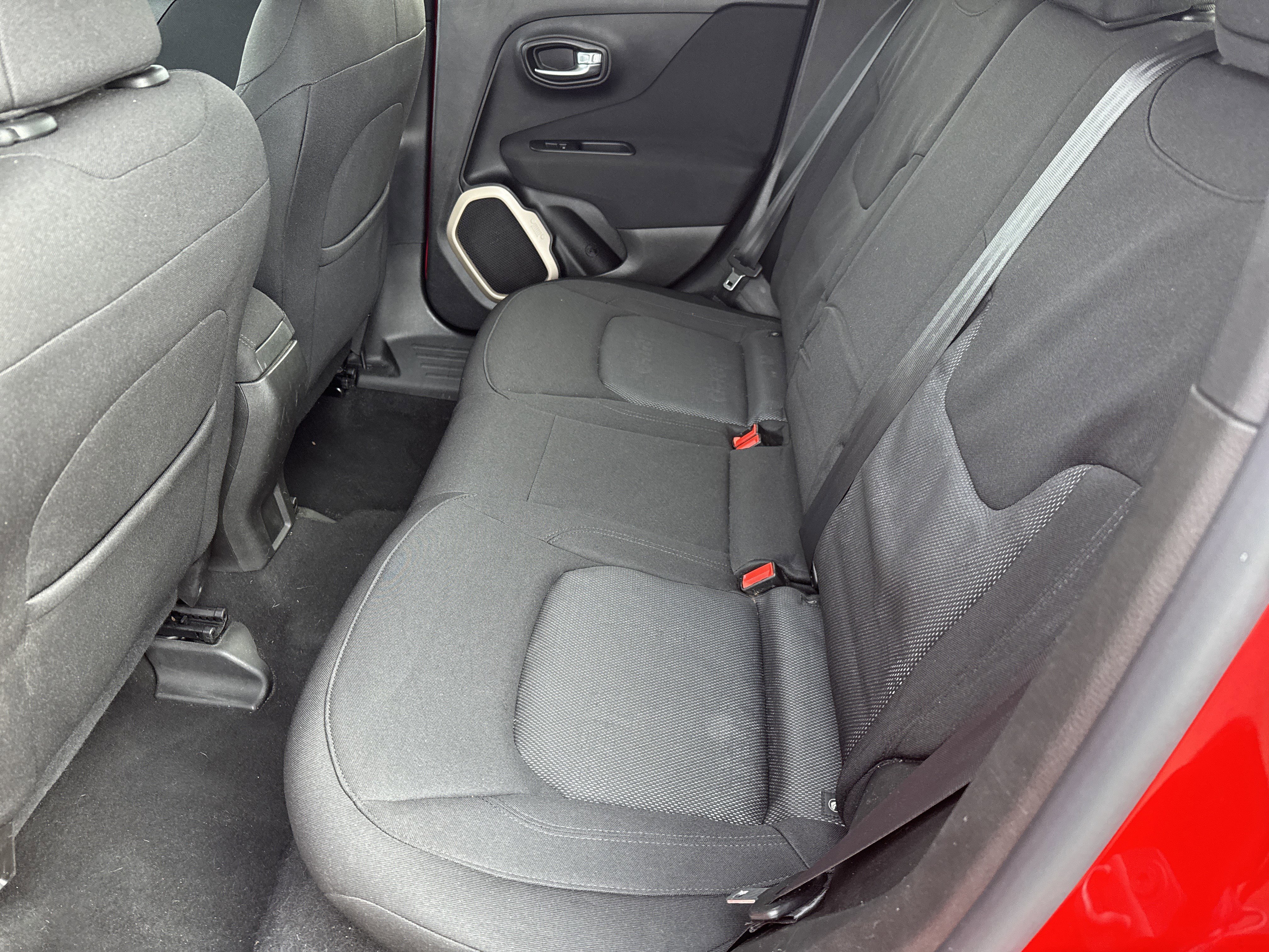 Used 2017 Jeep Renegade Latitude image 11