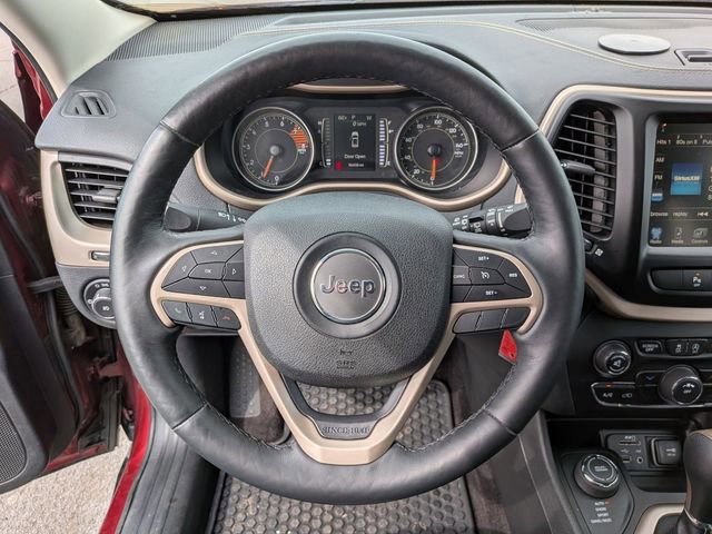 Used 2018 Jeep Cherokee Latitude image 9