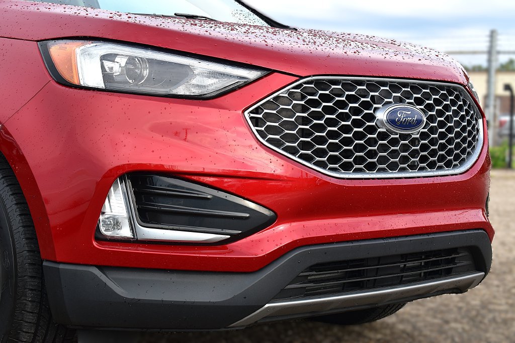 Certified 2023 Ford Edge SEL w/ Convenience Package AWD/4WD image 5