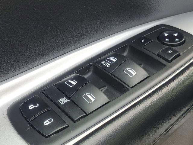 Used 2019 Dodge Journey SE image 8