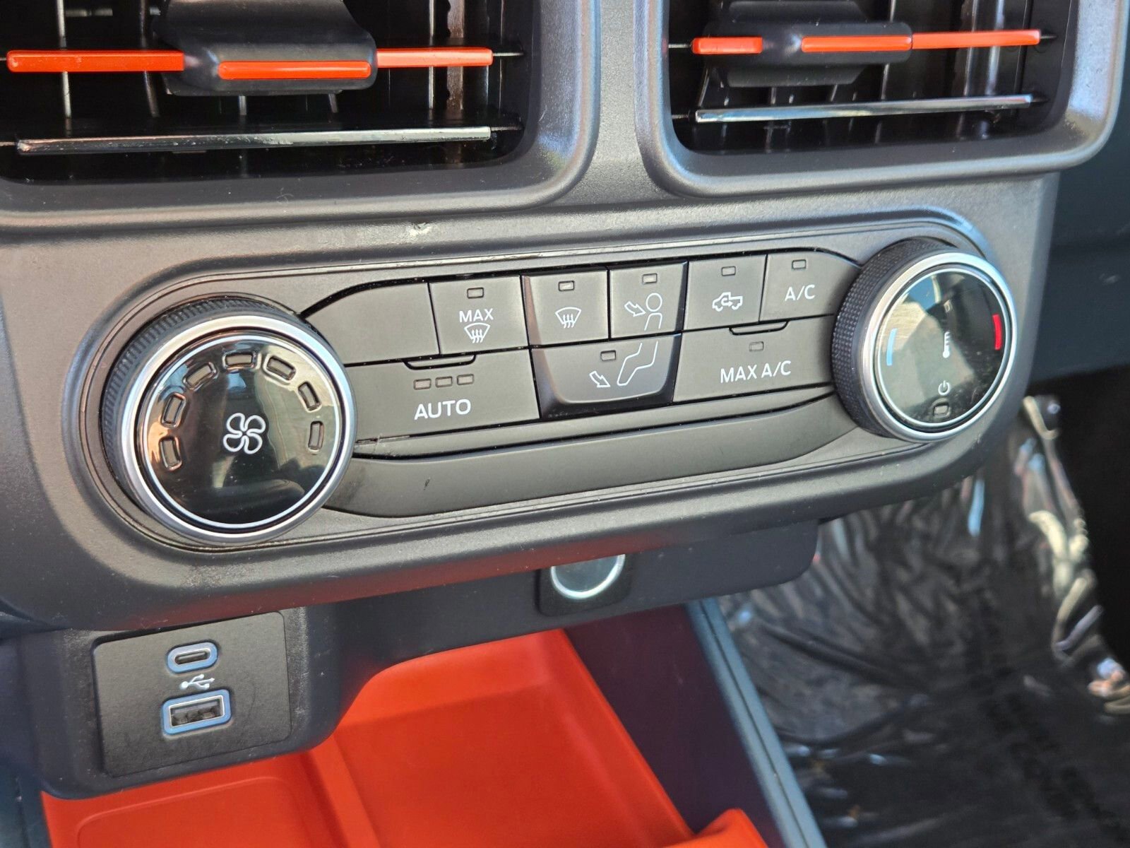 Certified 2024 Ford Maverick XLT image 22