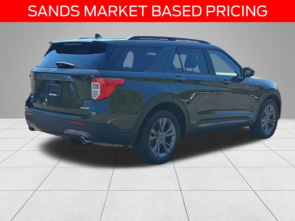 Certified 2023 Ford Explorer XLT w/ Equipment Group 202A AWD/4WD image 4