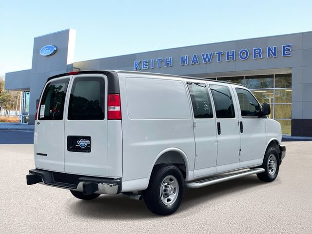 Used 2025 Chevrolet Express 2500 w/ Driver Convenience Package RWD image 6