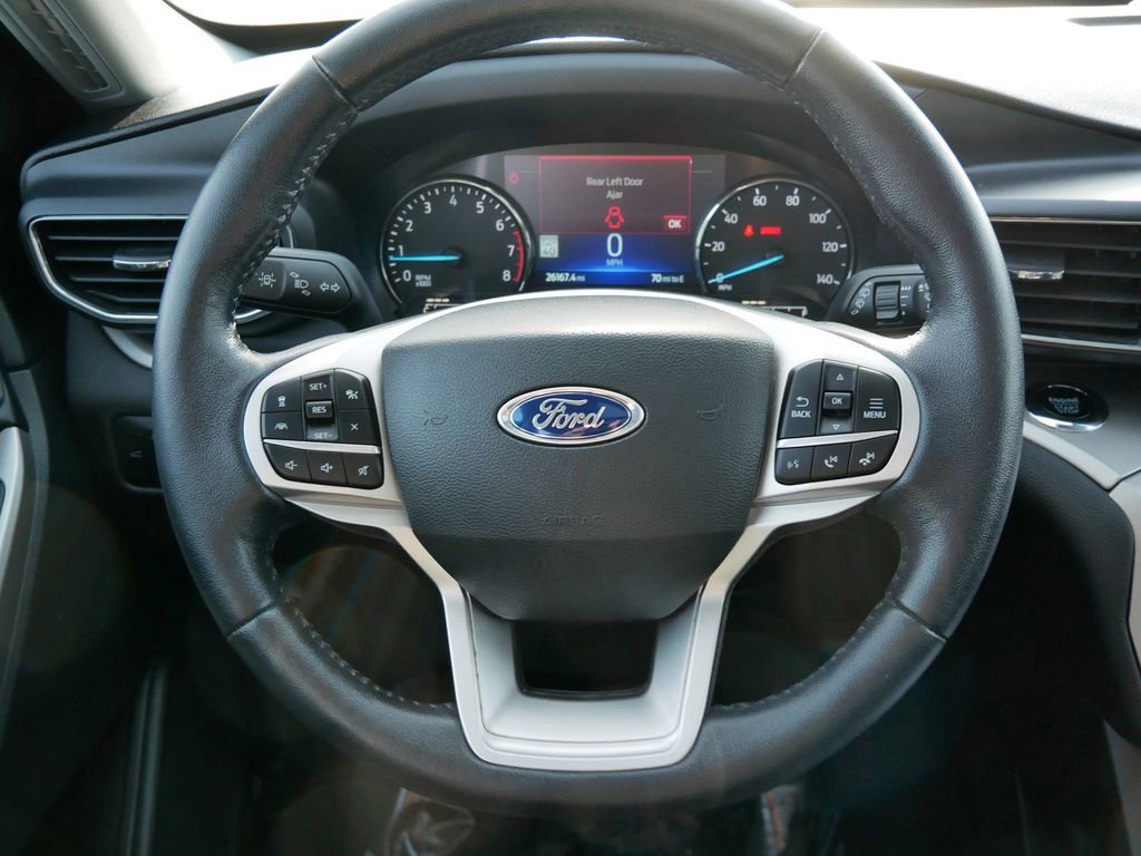 Certified 2022 Ford Explorer XLT w/ Equipment Group 202A image 18