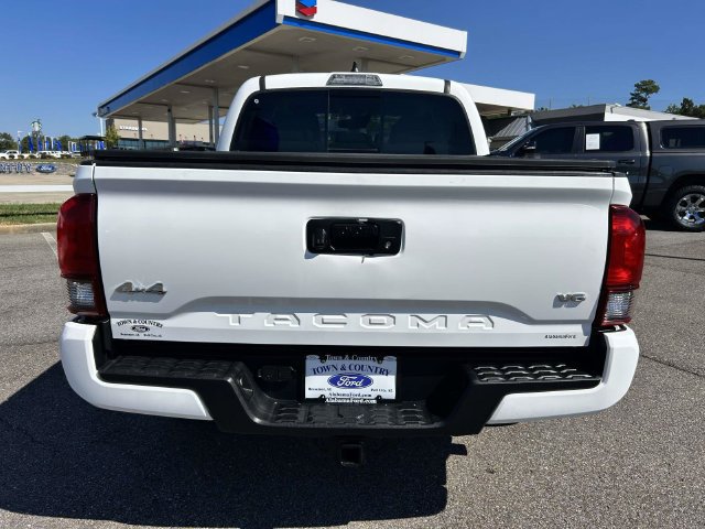 Used 2023 Toyota Tacoma SR5 w/ Technology Package AWD/4WD image 7