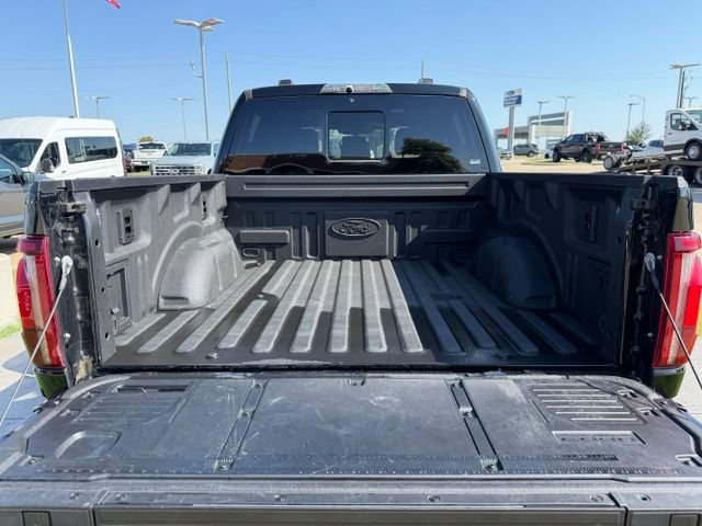 Certified 2025 Ford F150 Raptor w/ Equipment Group 803A Raptor R AWD/4WD image 7