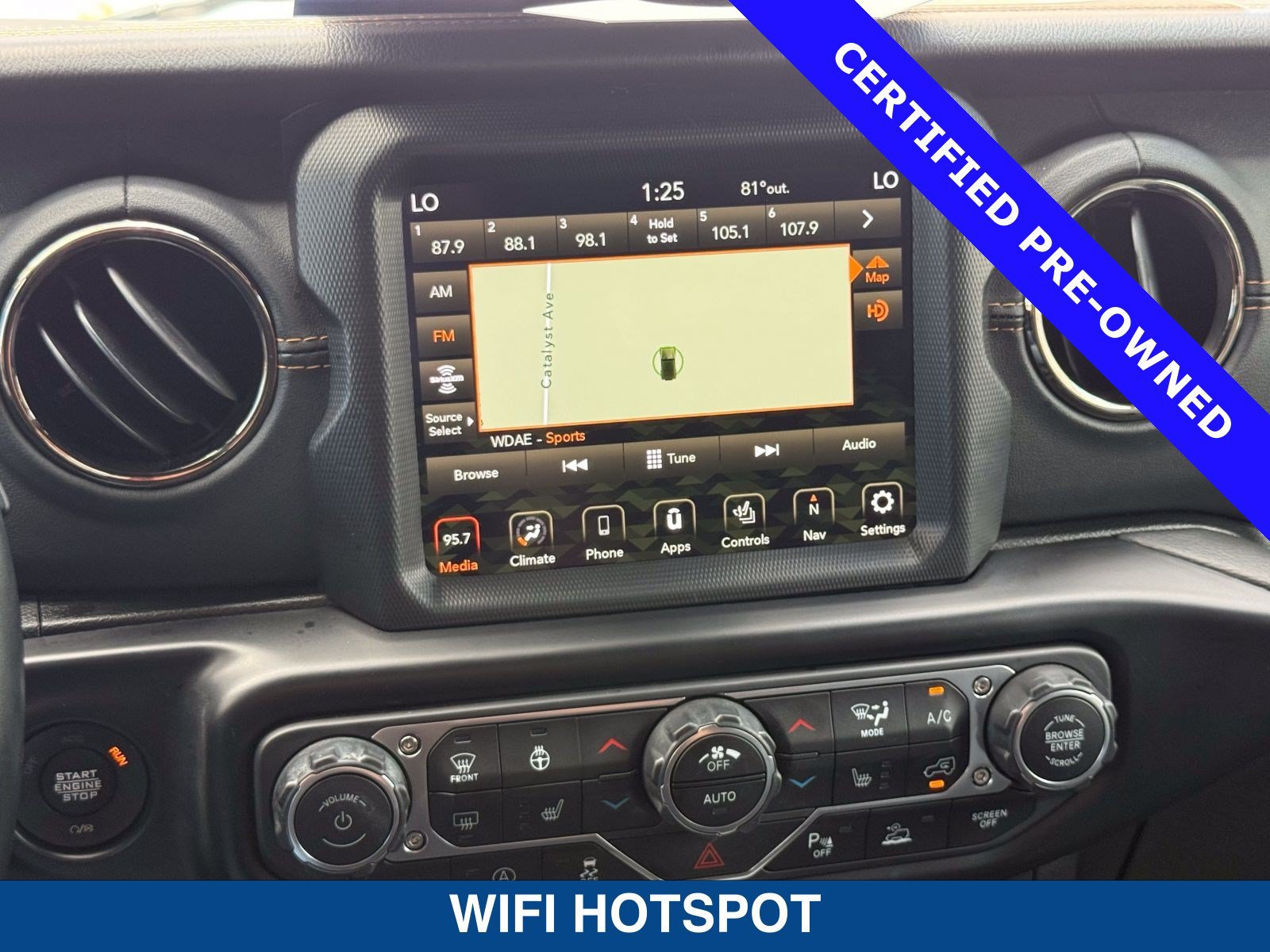 Used 2021 Jeep Wrangler Unlimited Sahara AWD/4WD image 29
