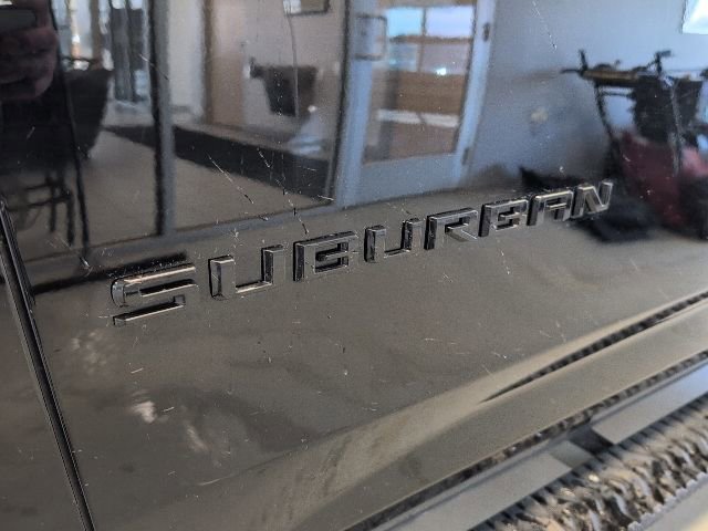 Used 2023 Chevrolet Suburban Z71 image 11