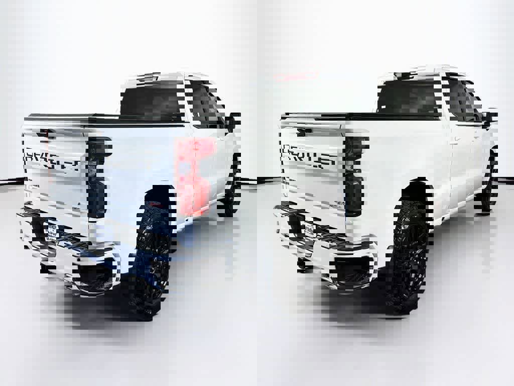 Used 2024 Chevrolet Silverado 1500 RST w/ Z71 Off-Road Package image 5