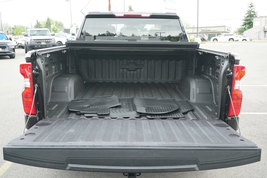 Used 2022 Chevrolet Silverado 1500 LT w/ Fleet Comfort Package AWD/4WD image 24