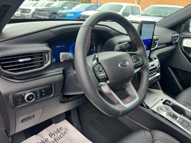 Certified 2024 Ford Explorer ST w/ Equipment Group 401A AWD/4WD image 7