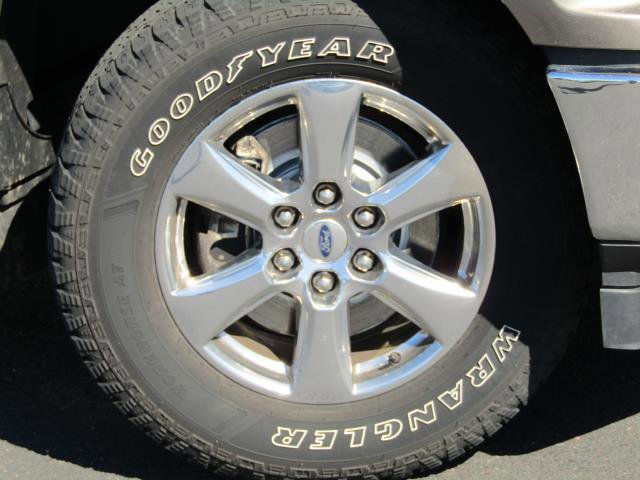 Certified 2019 Ford F150 XLT w/ Equipment Group 302A Luxury image 5