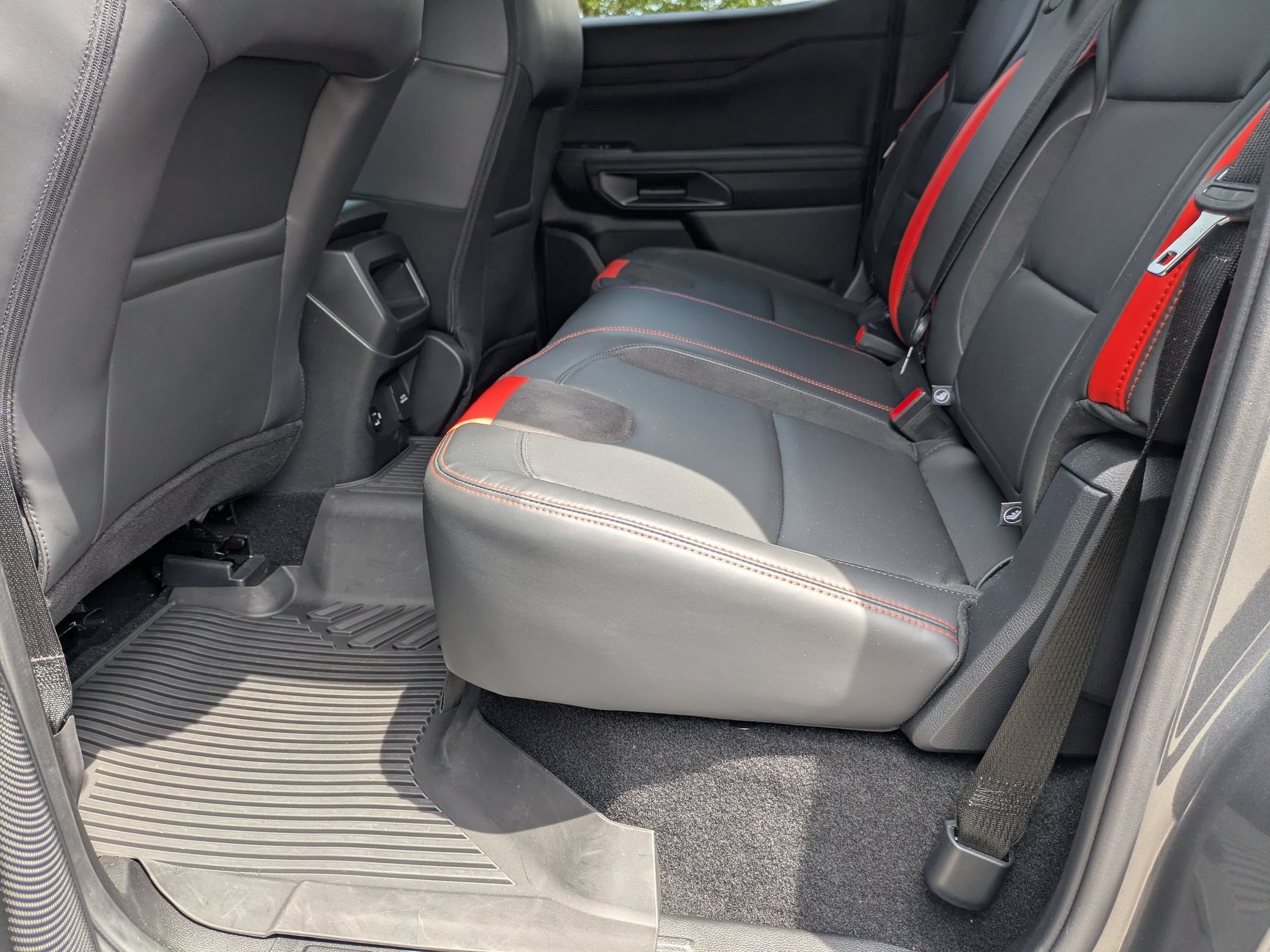 Certified 2025 Ford Ranger Raptor AWD/4WD image 28