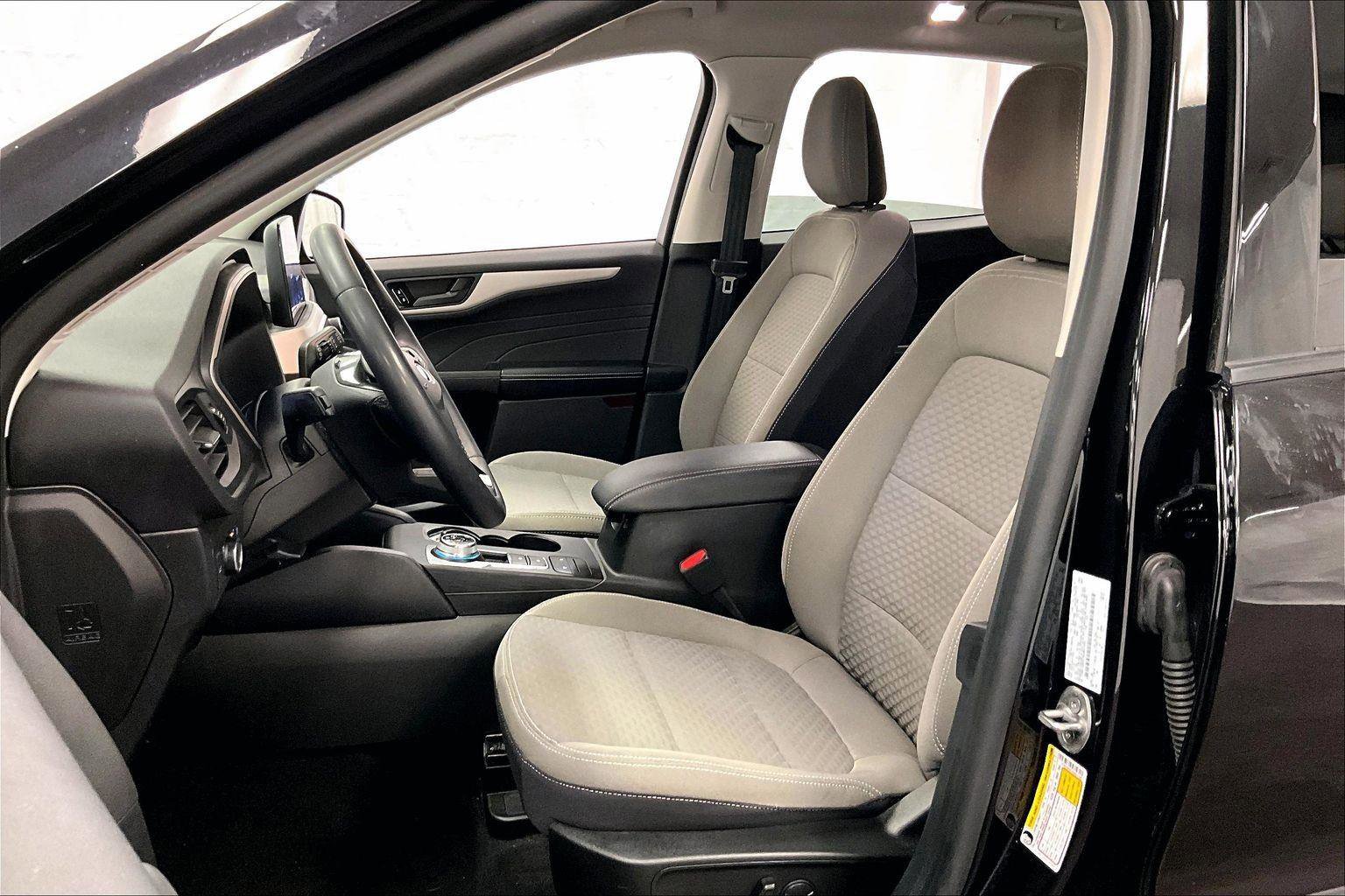 Certified 2022 Ford Escape SE w/ Convenience Package image 24