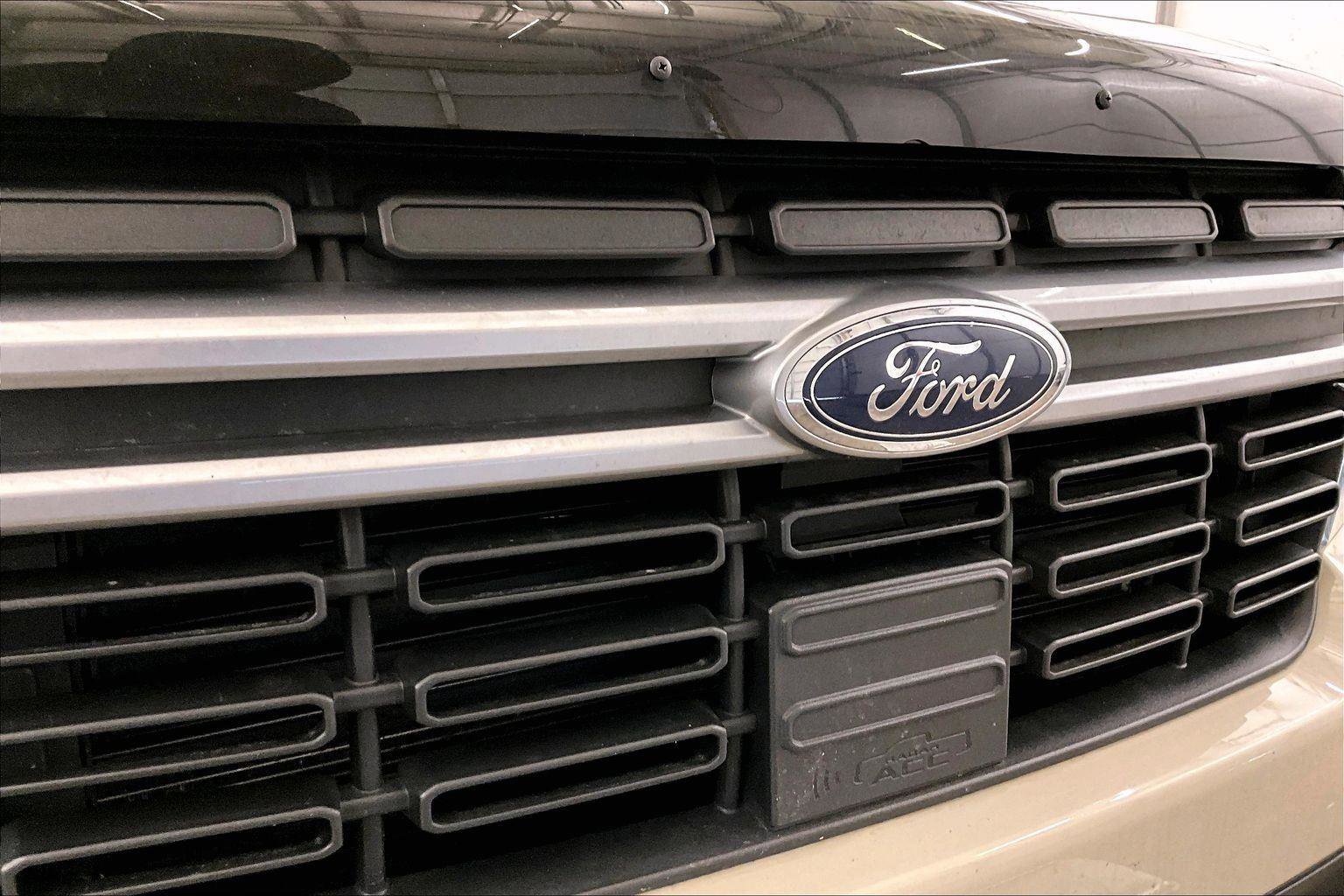 Certified 2024 Ford Maverick Lariat image 29