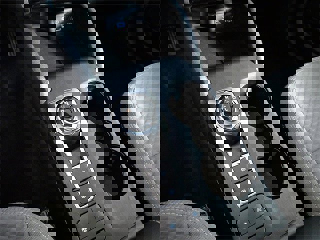 Certified 2022 Ford Escape SE w/ Cold Weather Package image 17