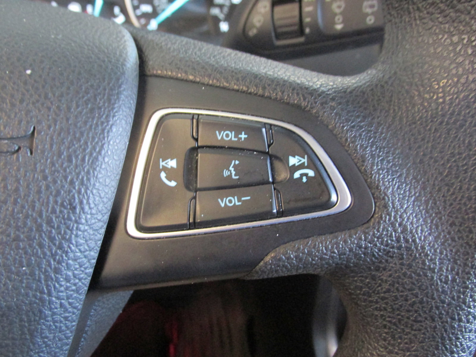 Certified 2022 Ford EcoSport SE w/ SE Convenience Package image 32