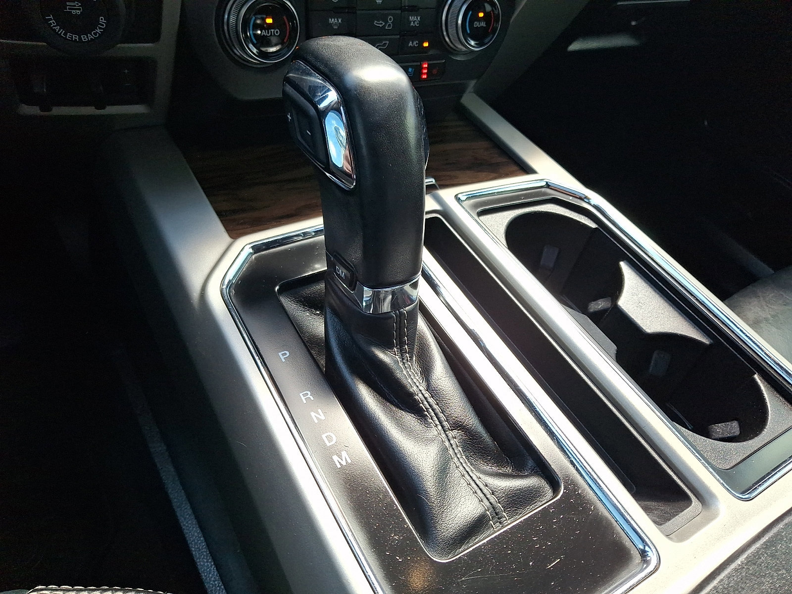 Certified 2020 Ford F150 Lariat w/ Equipment Group 502A Luxury image 22