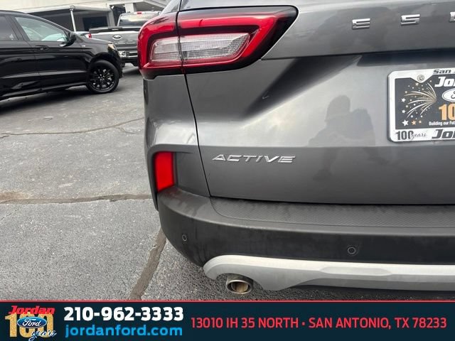 Certified 2023 Ford Escape Active w/ Tech Pack #1 FWD image 6