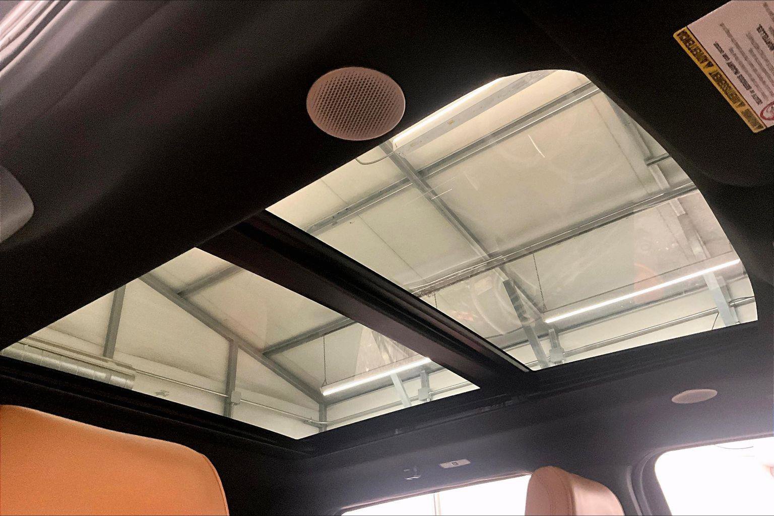 Certified 2024 Ford F350 Platinum w/ Tremor Off-Road Package image 21