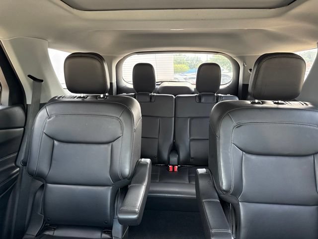Certified 2023 Ford Explorer XLT w/ Equipment Group 202A AWD/4WD image 29