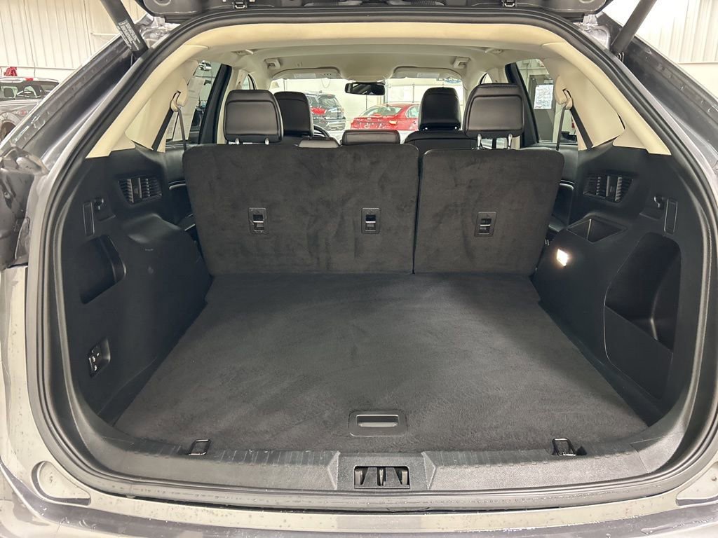 Certified 2022 Ford Edge SEL w/ Convenience Package image 29