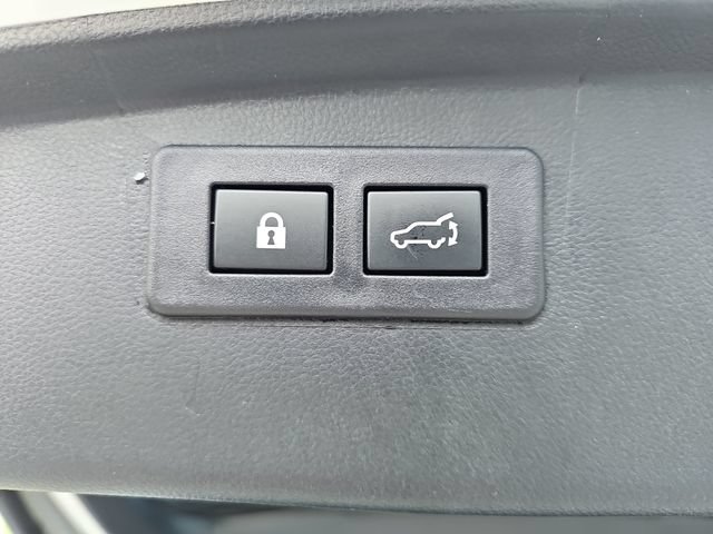 Used 2025 Subaru Outback Premium AWD/4WD image 13