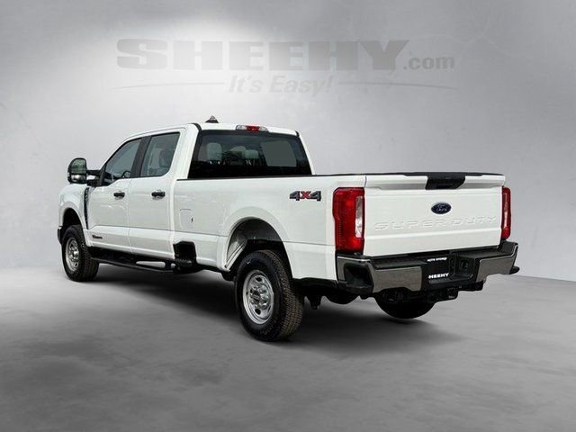 Certified 2025 Ford F250 XL w/ XL Chrome Package AWD/4WD image 3