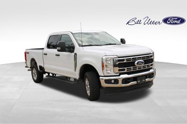 Certified 2026 Ford F250 XLT AWD/4WD image 3