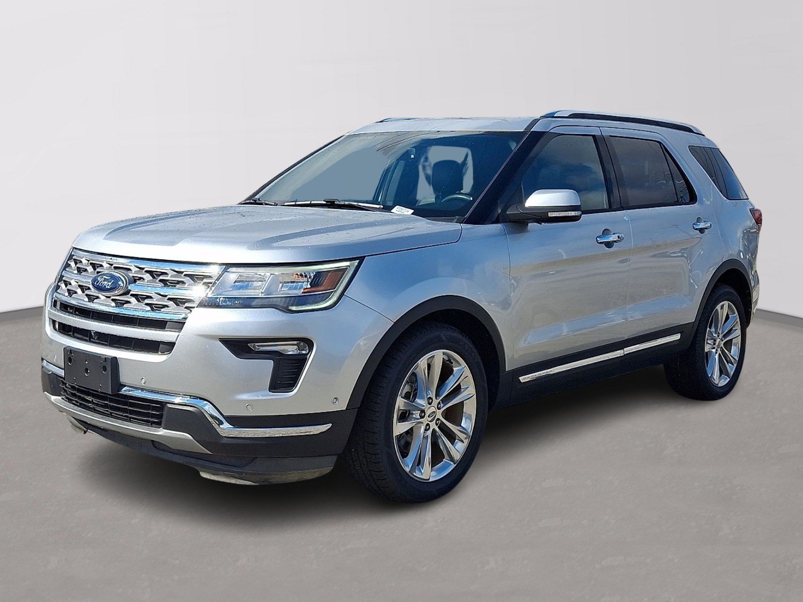 Certified 2019 Ford Explorer Limited w/ Ford Safe & Smart Package FWD image 3