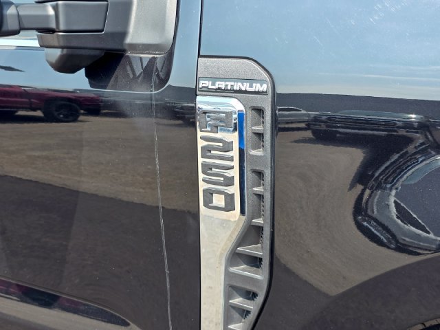 Certified 2024 Ford F250 Platinum w/ FX4 Off-Road Package AWD/4WD image 7