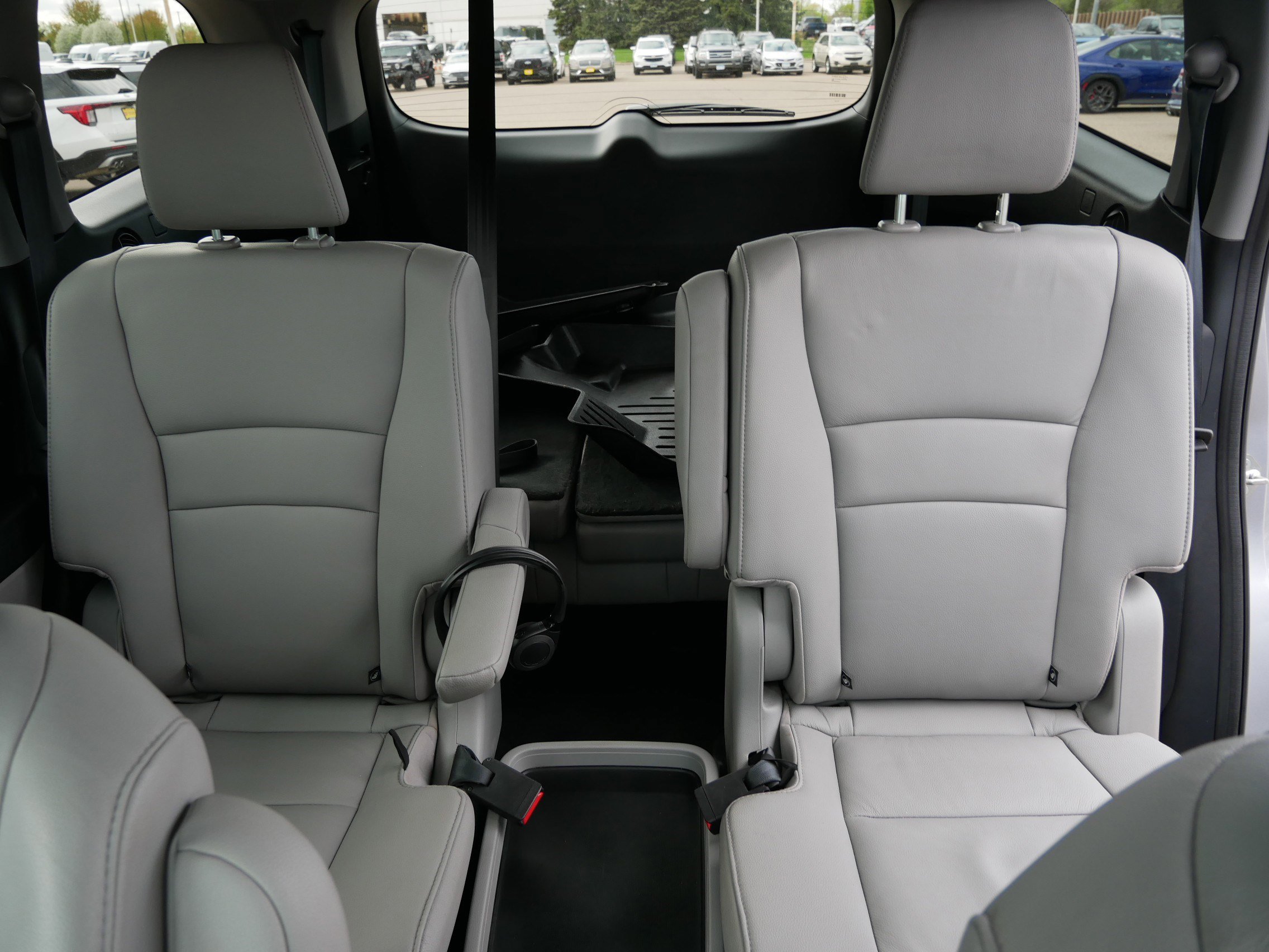 Used 2020 Honda Pilot Touring image 13