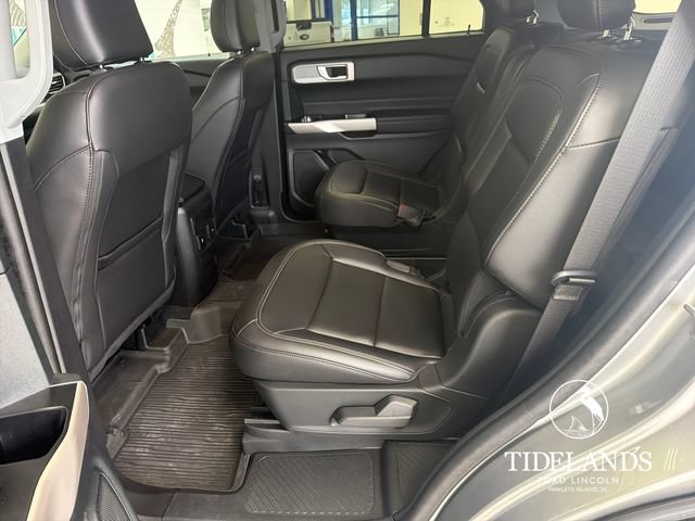 Certified 2024 Ford Explorer XLT w/ Equipment Group 202A AWD/4WD image 30