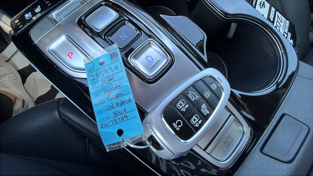 Used 2024 Hyundai Tucson Limited AWD/4WD image 30