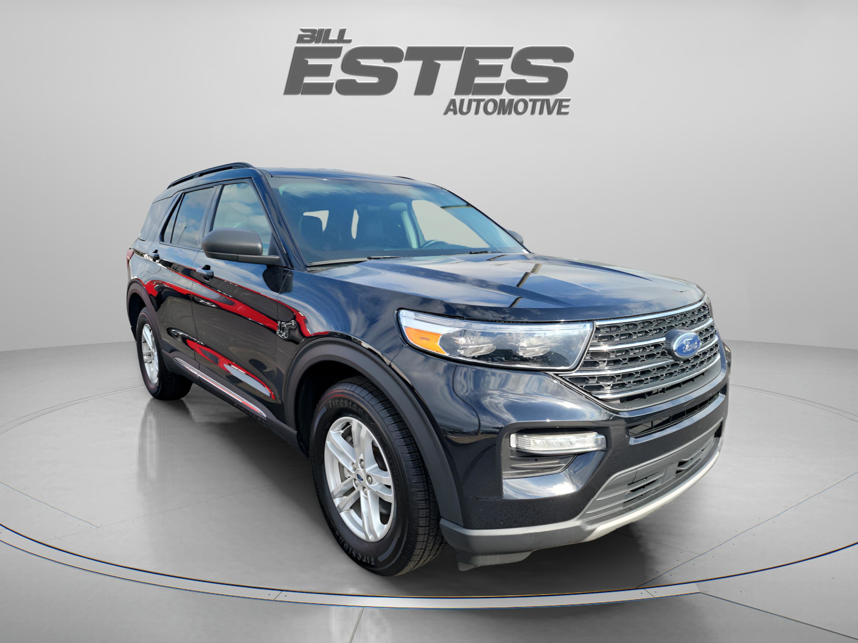 Certified 2023 Ford Explorer XLT w/ Equipment Group 202A AWD/4WD image 5