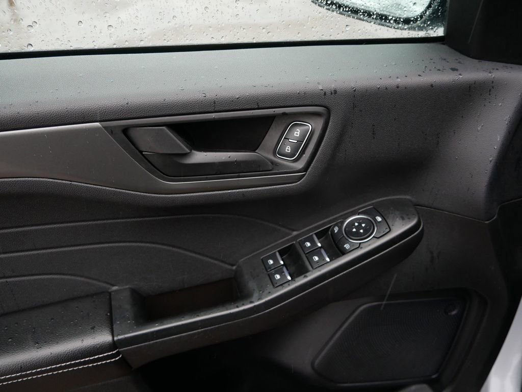 Certified 2025 Ford Escape Active image 16