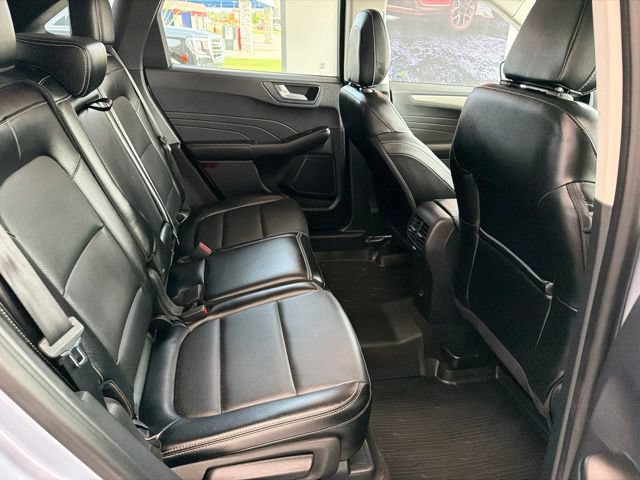 Certified 2022 Ford Escape SEL AWD/4WD image 9