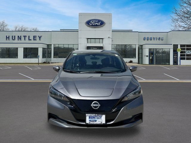 Used 2025 Nissan Leaf S FWD image 3